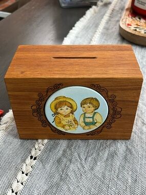 Vintage penny bank Decorative Coin Bank with Vintage Children